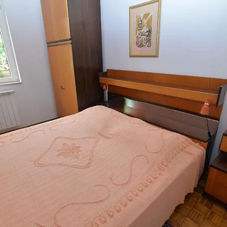 Apartment In 14968