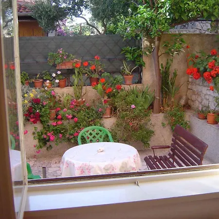 Appartement In 14968 *